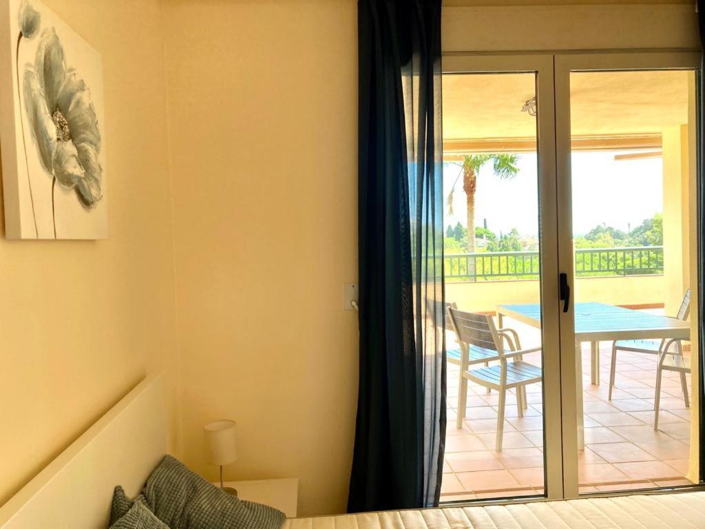 Apartment 2 Bedroom Flat With Stunning Terrace & View Benalmadena